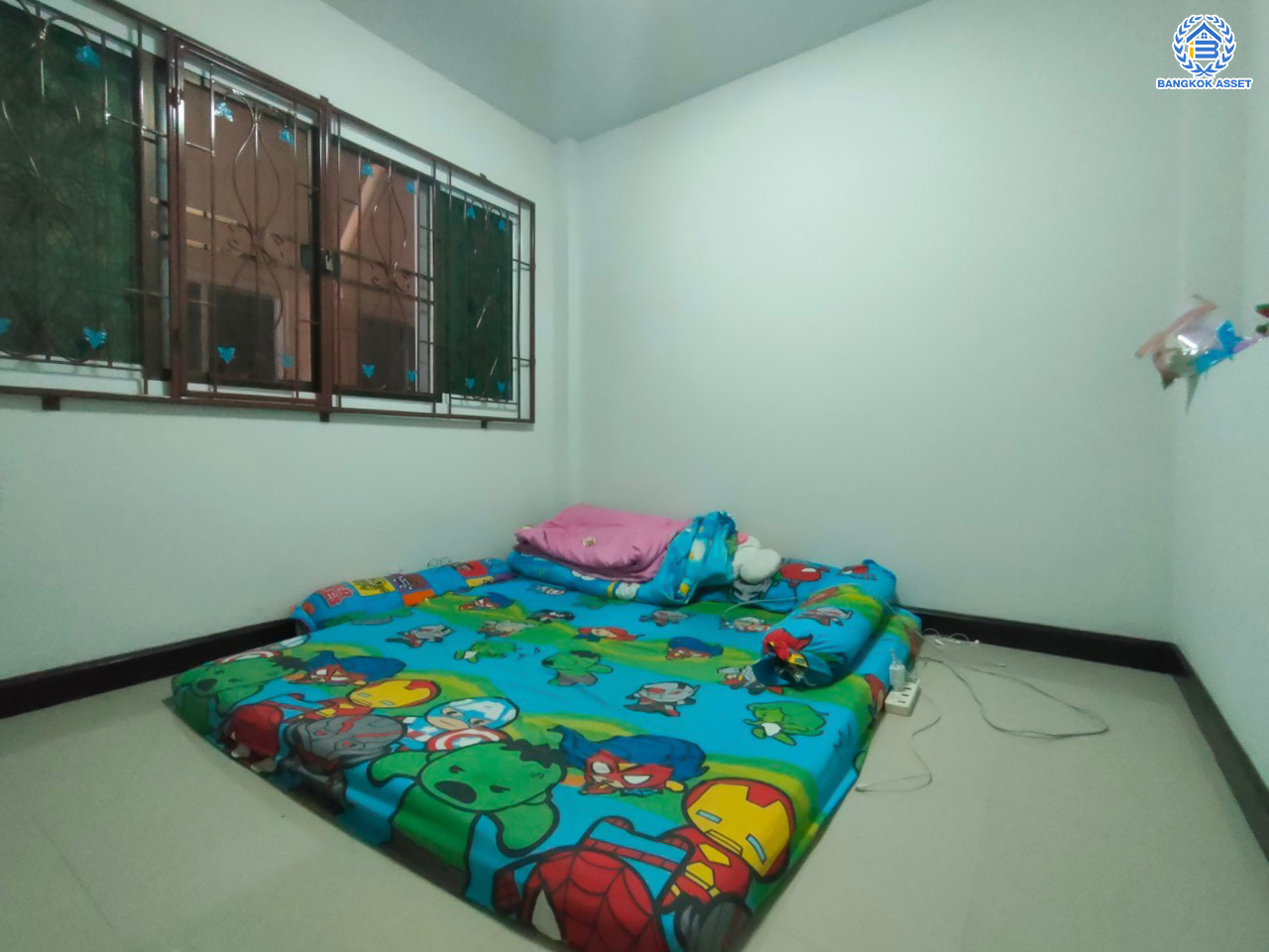 *****ทาวน์เฮ้าส์มือสองย่านสมุทรสาคร ม.จารุวรรณ เพชรเกษม 130 เนื้อที่มากถึง 22.3 ตร.ว. ฟังก์ชันจัดเต็มถึง 3 ห้องนอน 3 ห้องน้ำ 1 ที่จอดรถ บนทำเลเดินทางสะดวก เชื่อมต่อถ.เพชรเกษม, ถ.พุทธมณฑลสาย 5, ถ.เศรษฐกิจ 1